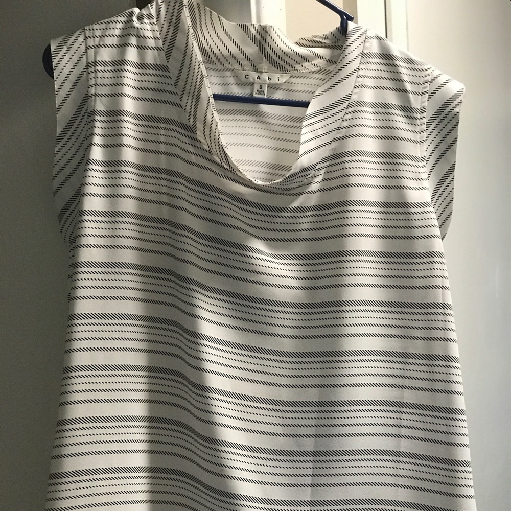 CAbi Size Small Shell Blouse